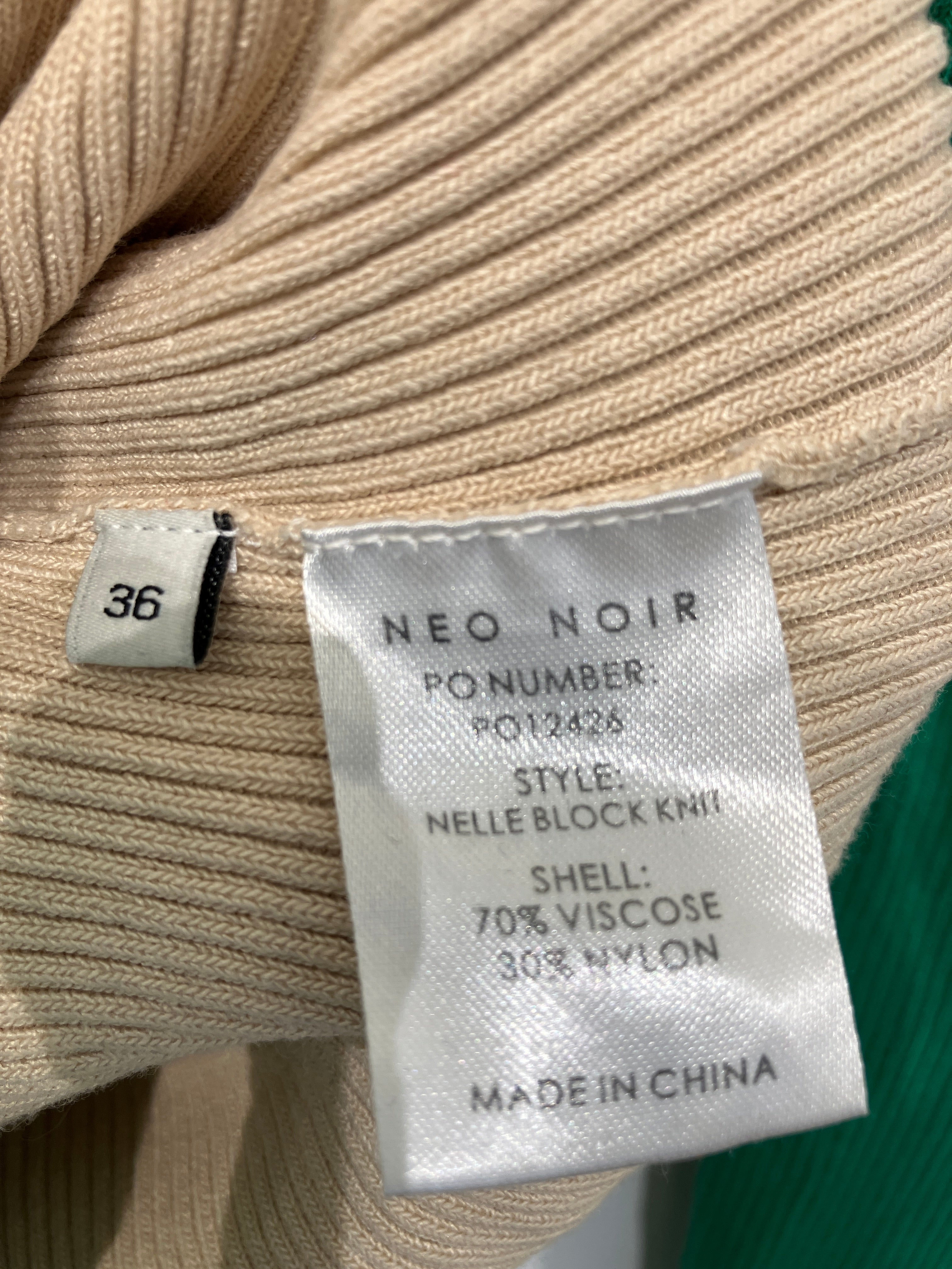 Neo Noir Strik Bluse